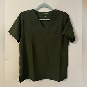 Mandala Scrubs Olive Green One Pocket Scrub Top & Jogger Bottom Medium Women